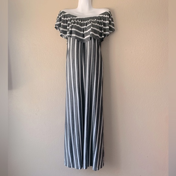 EXIST Charcoal White Stripe Beachy Boho Off The Shoulder Maxi Dress Size XL NWT - Picture 2 of 4